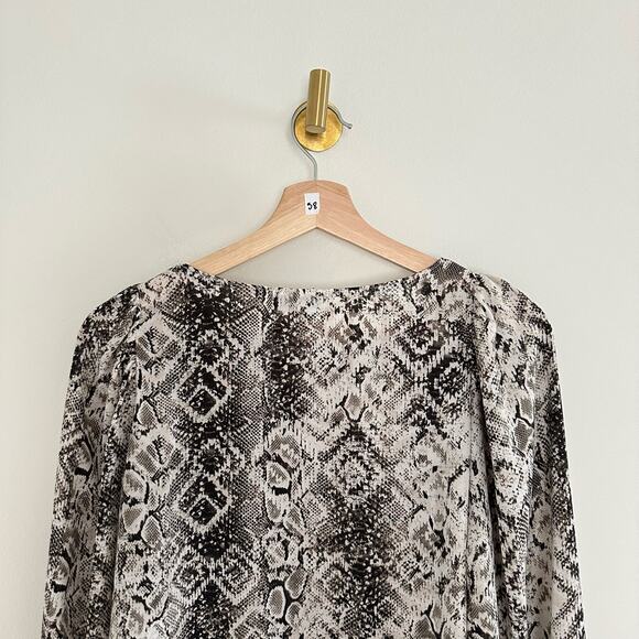 Allison Joy Evereve Snake Print Long Sleeve Blouse Gray S - Picture 7 of 7